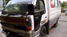 Isuzu Fb body 4bc2 engine 1997 mode alt nhr canter fuso l300 h100 k270