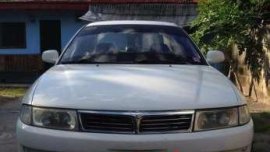 Mitsubishi Lancer glx 2000 model