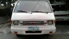 Mitsubishi l300 fb model 2010 aquired 2011 exceed body