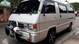 2009 Mitsubishi L300 Versa Van SUper fresh .2010 .2011