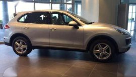 2017 Porsche Cayenne Diesel PGA not mercedes range rover land cruiser