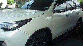 2017 Toyota Fortuner V AT for 1725M