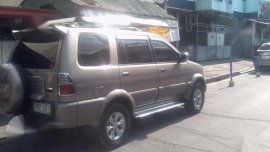 Isuzu Crosswind Xuvi Acquired 2004 Family Use Only