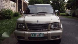 Isuzu Trooper LS Skyroof AT