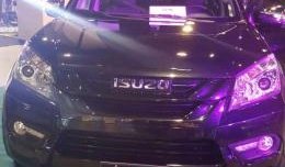 2017 Isuzu Mu-x Black Series