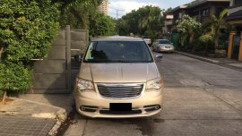 2013 Chrysler Town and Coun ...