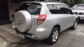 2010 toyota rav4 automatic