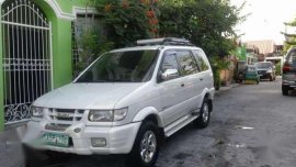 Isuzu crosswind xuvi