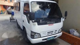 2008 Isuzu nhr fb body local