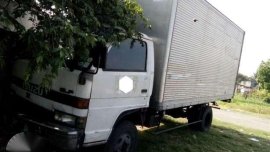 isuzu aluminum van 4bd1 npr 14ft elf