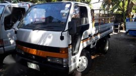 Isuzu Elf Nkr 10ft 6wheeler