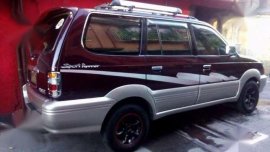 Toyota Revo Sport runner AT Gas 2000 Model