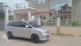 Toyota Innova 2.5G Automatic Diesel