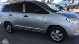 Well maintained Toyota Innova E 2005 Diesel MT for sale