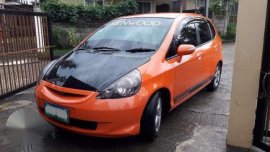 Honda Fit 1.5 Vtec (manual tranny)