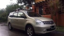 Nissan Grand Livina Elegance MT 2010