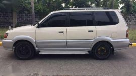 Toyota Revo DLX Sr Look 2000 Gas
