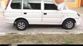 2010 Mitsubishi Adventure glx