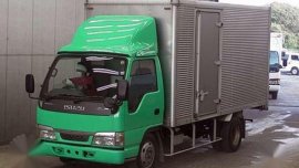 2016 model Isuzu Elf nkr closed van 14ft 4hl1 