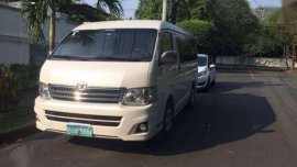 Toyota Hiace Super Grandia 2013 White For Sale