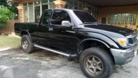 For sale Toyota Tacoma 4x4 pick up