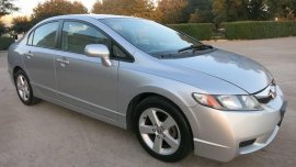 Almost brand new Honda Civic Gasoline