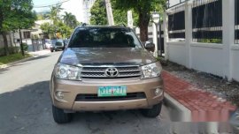 2010 toyota fortuner diesel 4x2 a/t
