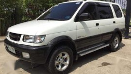 Isuzu Crosswind Xuv 2003 White AT 