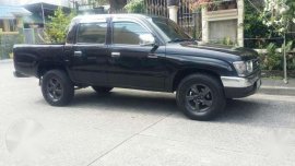 Toyota Hilux 2000 4x2 MT Diesel 