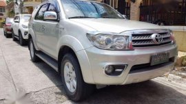 Rush Sale 2009 Toyota Fortuner G 2.7L