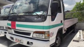 ISUZU ELF NKR White MT 2006 For Sale