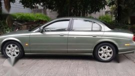 Jaguar type S 2000 model