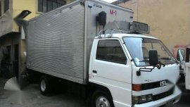 99 dor Isuzu Elf Npr wide 14ft alum van 6w eagle inline