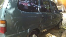 Toyota Revo 2000 Diezel Green For Sale
