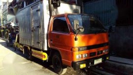 Isuzu Elf 4be1 inline 10x6ft aluminum van 