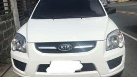 Kia Sportage 2009 White AT For Sale