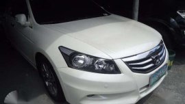 2012 Honda Accord AT White For Sale