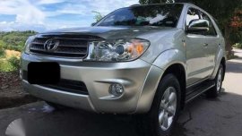 BIG DISCOUNT AWAITS U!2011 toyota fortuner G 1st own cebu diesel