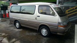 Toyota hi ace super costom. Matic