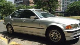 For sale BMW 320i (2001 Model)