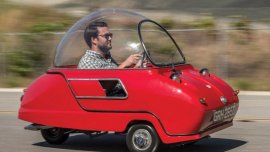 Peel Trident – World’s smallest car to fetch £80,000 at auction