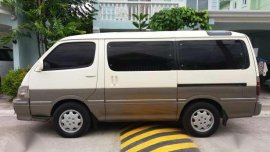 Toyota Hi Ace custim van Revo adventure