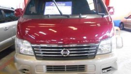 Nissan Urvan Estate 2010