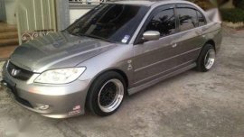 I am selling my Honda Civic Vtec 3