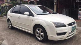 2006 ford focus hatchbak 2.0 top of the line super fresh