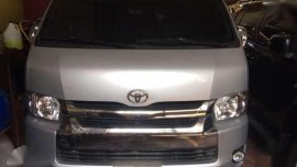 toyota hiace gl grandia 2015