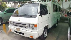 Mitsubishi L300 Deluxe Dual AC White