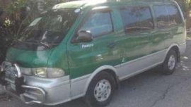 Van Pregio 97 model Nissan td27 engine