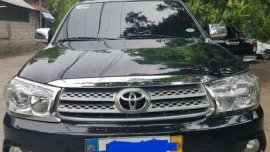 Toyota fortuner G 2010 automatic