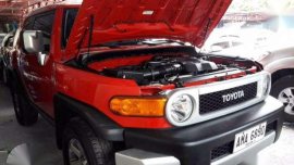 2015 Toyota FJ Cruiser 4.0 Liter 4x4 Red 